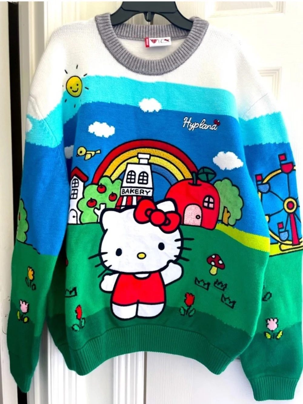 Sanrio x Hypland Hello Kitty Sweater - Multicolor New with Tags! - Picture 1 of 6